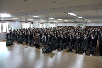 �ֱ���ȸ �� �Ӹ��� ������ ÷���̹���