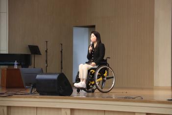 [�ߡ���] ���Ư�� ������ ���ӷο� ���ܼ�... ÷���̹���